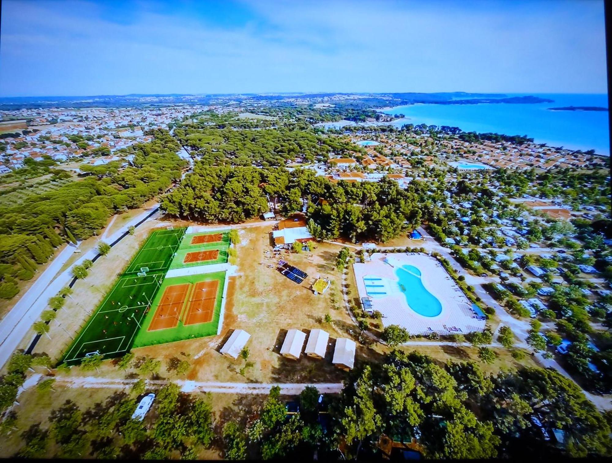 Plamar Mobile Homes Bi Village Фажана Экстерьер фото